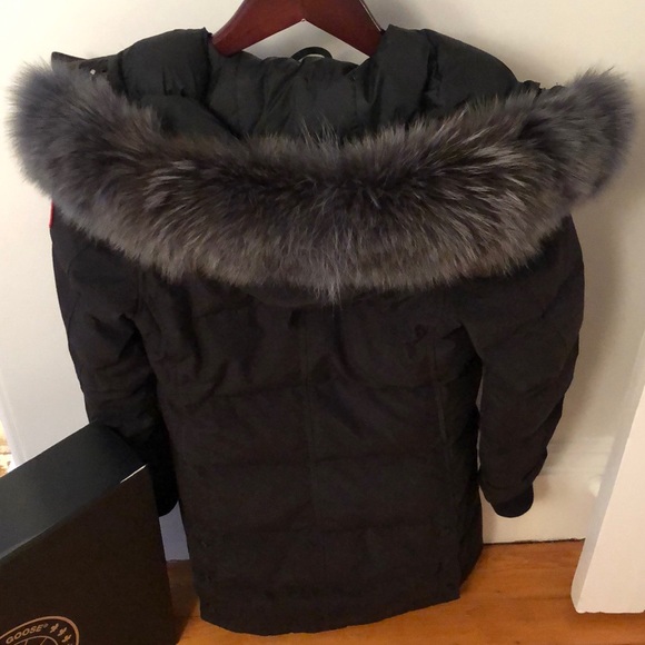 Canada Goose Jackets & Blazers - Canada Goose Shelburne Parka